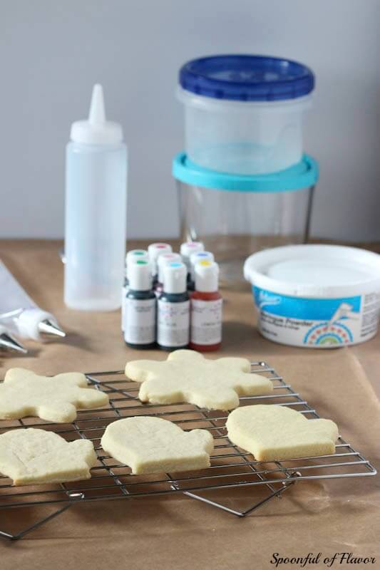 Royal Iced Sugar Cookies ~ so pretty and fun for the holidays!