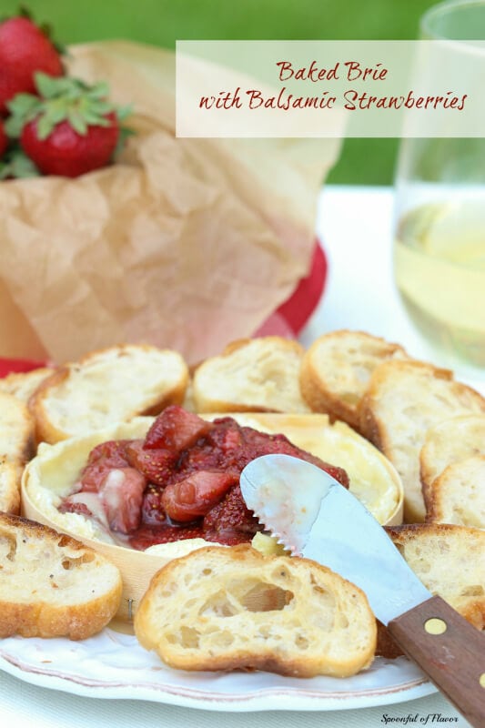 Baked Brie with Balsamic Strawberries - an easy summer appetizer! Perfect for your next dinner party!