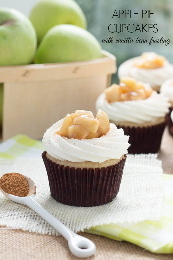 Apple Pie Cupcakes with Vanilla Bean Frosting - creamy, sweet and surprisingly easy!