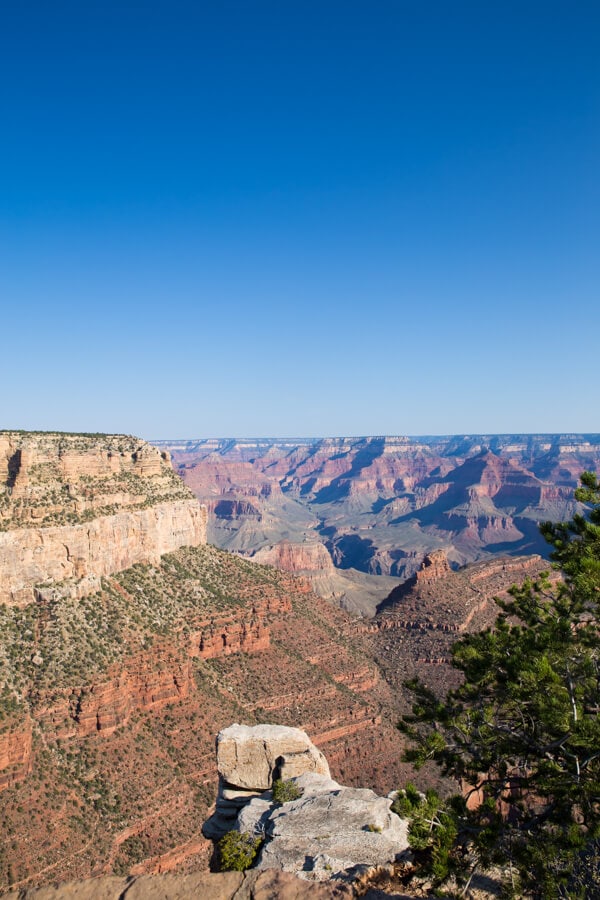 My mini Arizona road trip includes a 5-night itinerary starting and ending in Phoenix, Arizona with a stop at Grand Canyon National Park. This itinerary includes the best places to visit, including where to stay, where to eat and where to drink!