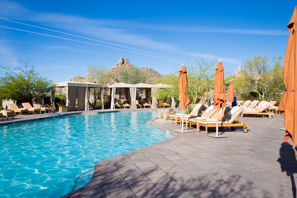 How to Plan the Perfect Babymoon including tips for traveling while pregnant! Learn why I chose the Four Seasons Resort Scottsdale for our babymoon.