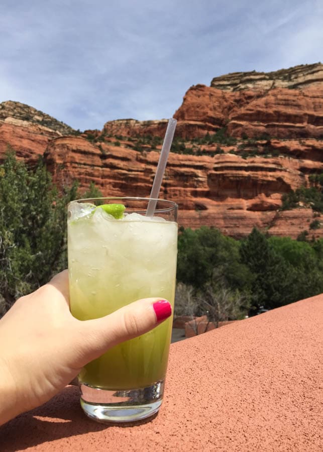 A Weekend Guide to Sedona Arizona includes the best things to eat, see and do during a short visit to Red Rock Country! The guide also includes lunch at Enchantment Resort.