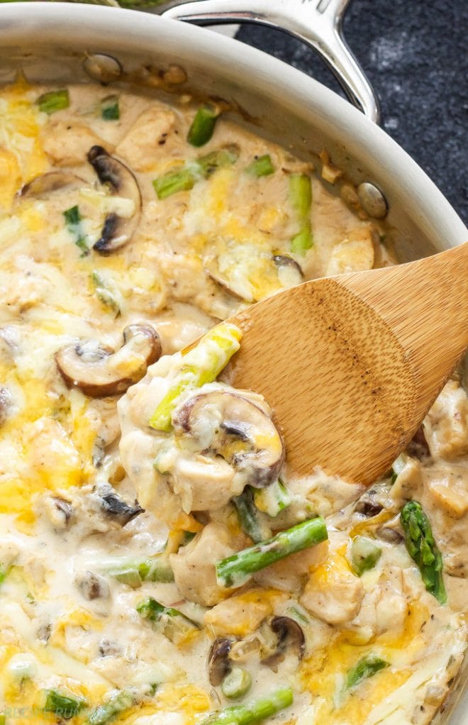 One Pot Creamy Chicken and Asparagus Casserole | www.reciperunner.com