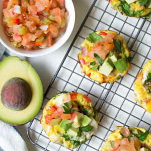 Southwest Egg Muffin Cups are made with a few fresh ingredients and bake in the oven in less than 30 minutes! They are great for meal prep and are enjoyed by kids and adults. #southwest #healthy #mealprep #recipe #healthyrecipe #breakfast