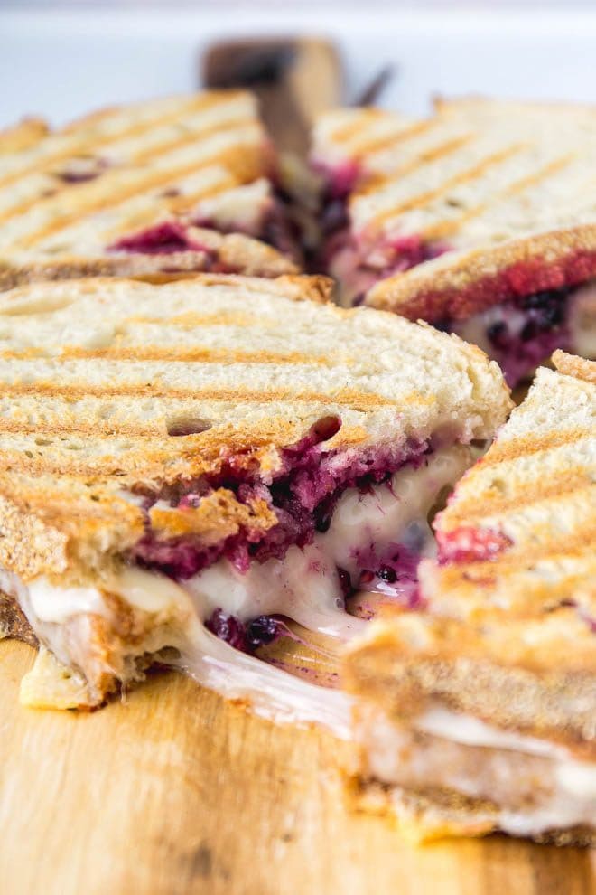 Blackberry Grilled Cheese Sandwich is made with your favorite cheese plus mashed blackberries and honey. #blackberry #grilledcheese #sandwich #recipe #kidfriendly