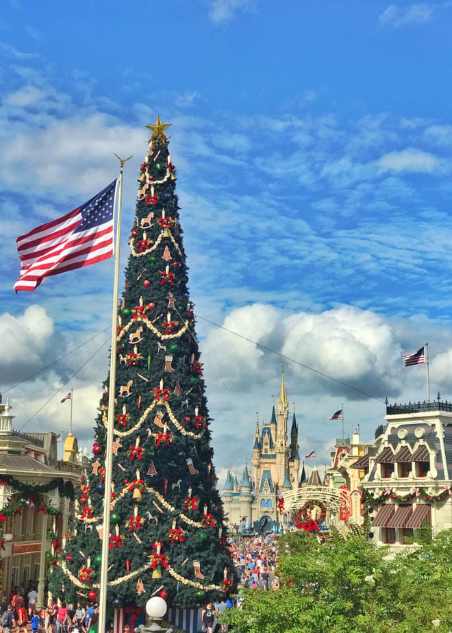 Mickey's Very Merry Christmas Party at Walt Disney World's Magic Kingdom Park is a must every holiday season! The party is a fun way to experience the holidays with delectable party food, unique themed attractions, holiday Wishes fireworks and more. #Disneyworld #Mickey's #ChristmasParty #VeryMerry #Holiday #Christmas #Disney #Orlando #dessert #mainstreet