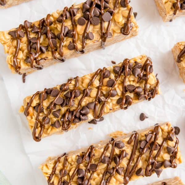No Bake Chocolate Peanut Butter Granola Bars - Spoonful of Flavor