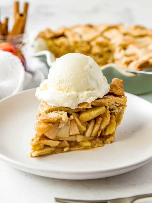 Easy Apple Pie Recipe - Spoonful of Flavor