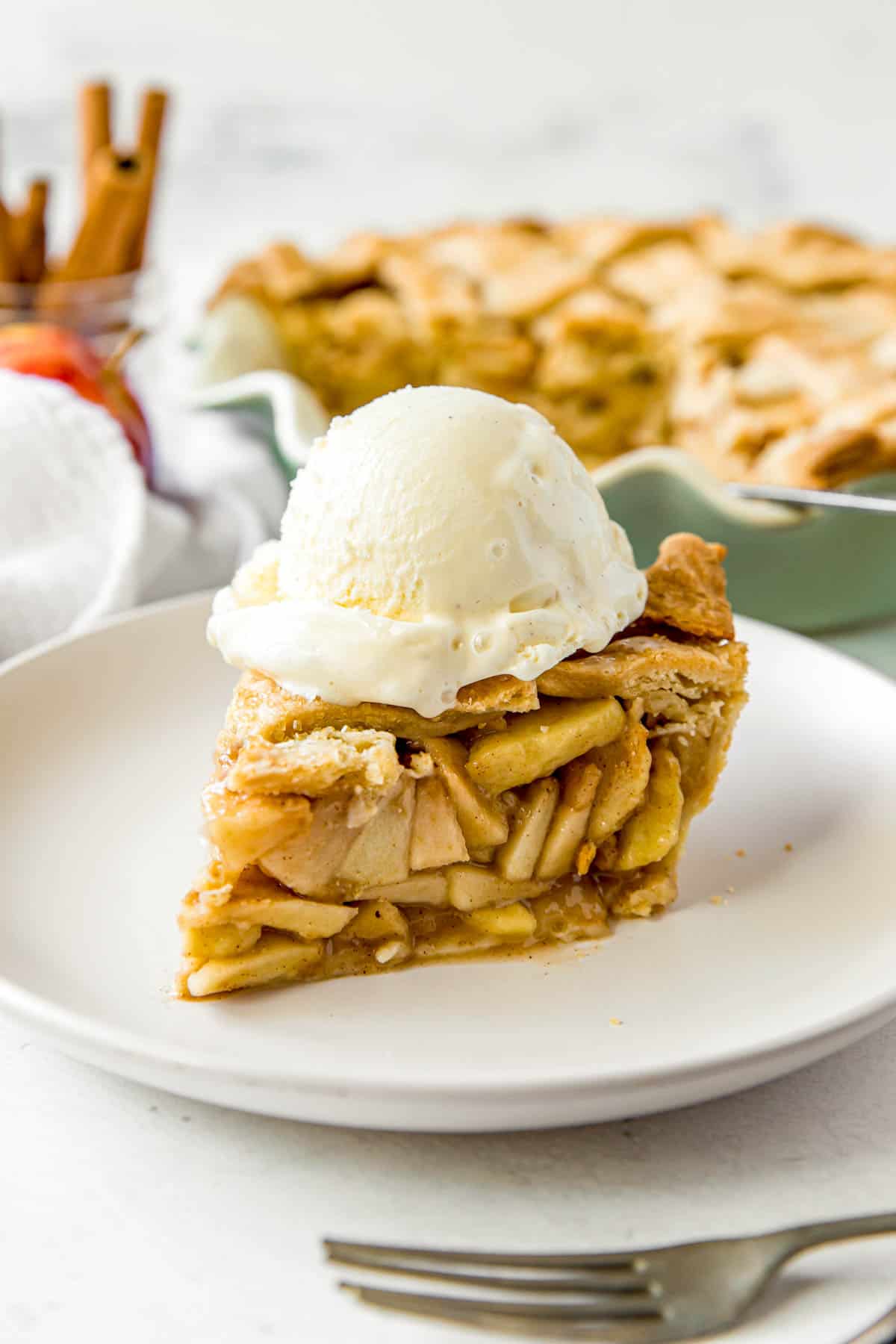 Easy Apple Pie (Vegan and Gluten Free Substitutions) - Spoonful of Flavor